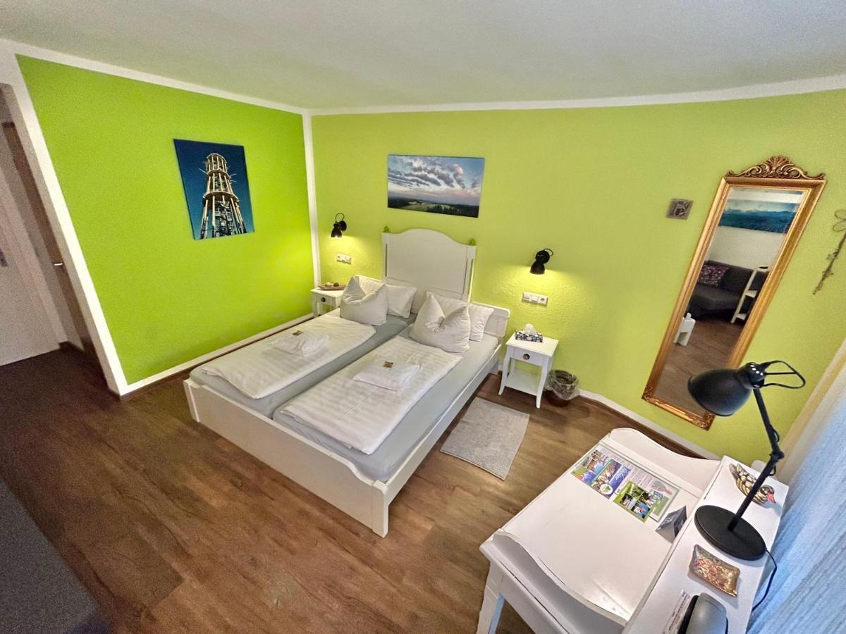 Haus Am Kurpark Hotel Schömberg Kültér fotó
